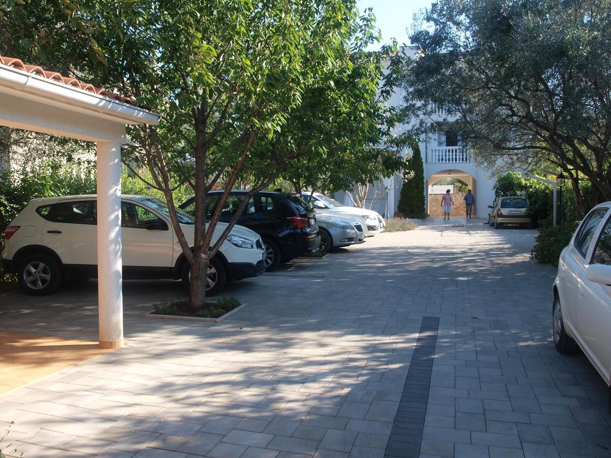 Apartments Paloma Blanca เมดูลิน ห้อง รูปภาพ