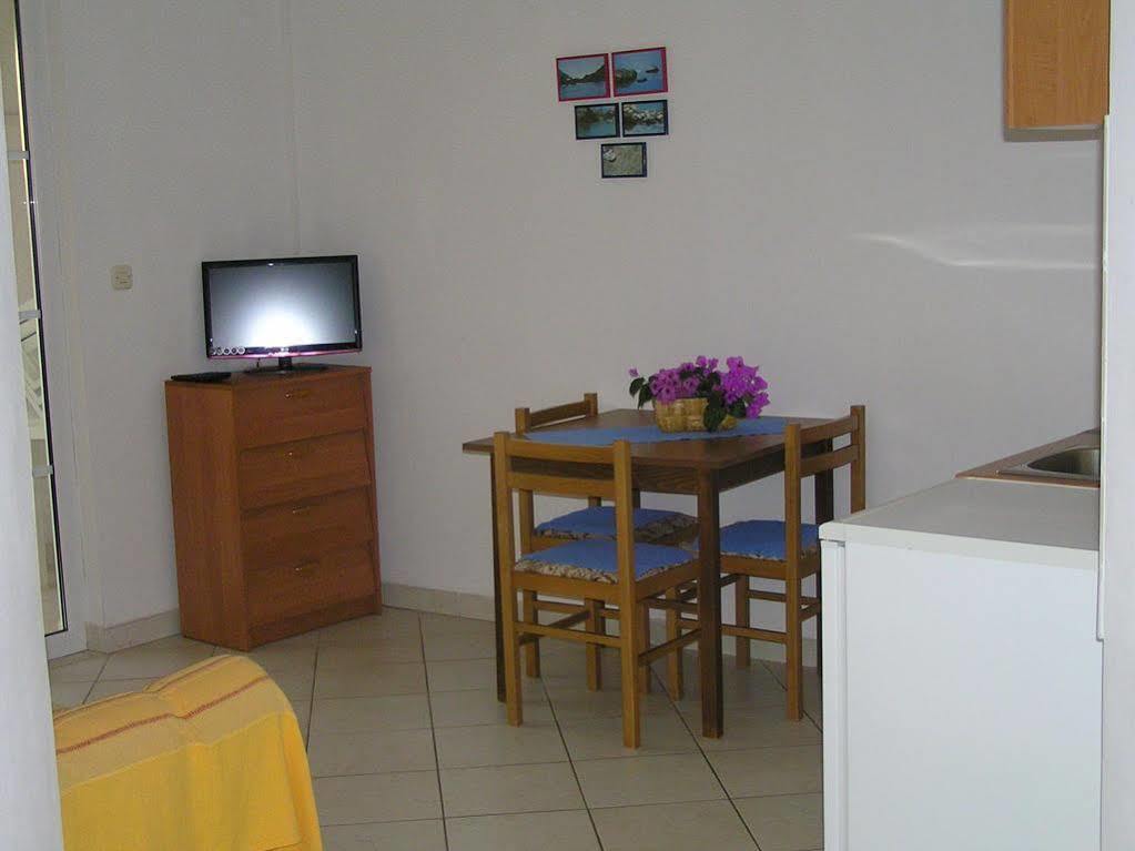 Apartments Paloma Blanca เมดูลิน ภายนอก รูปภาพ